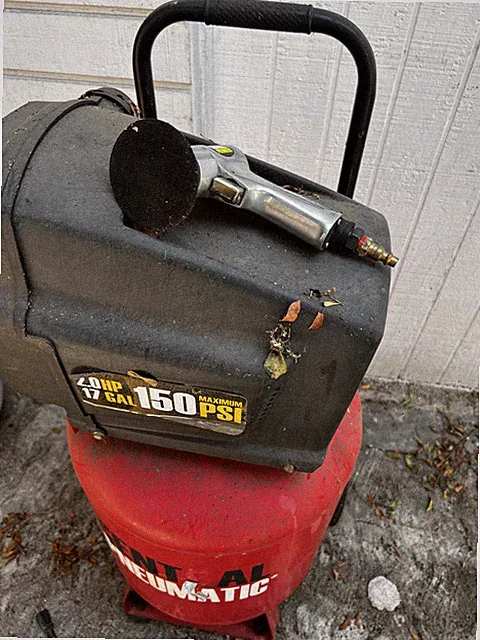Central Pneumatic Air Compressor 2.0 hp 26 Gallon with nail gun